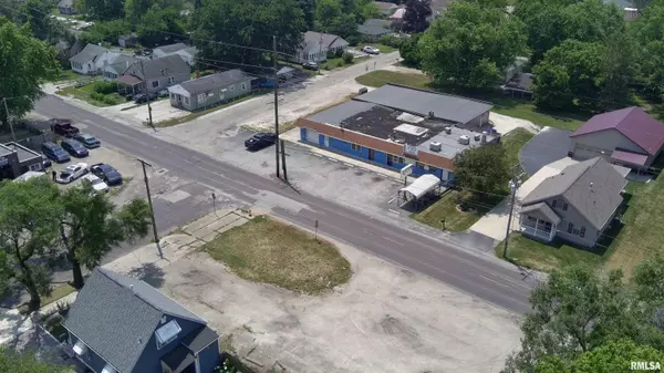 Peoria, IL 61605,1221 LARAMIE ST