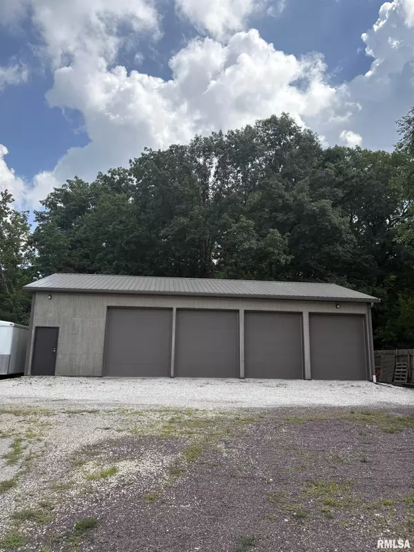 East Peoria, IL 61611,2001 MEADOW AVE