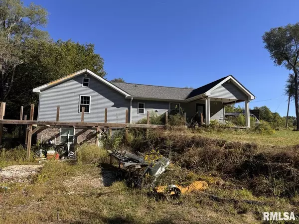 1123 S MAXWELL RD, Peoria, IL 61607