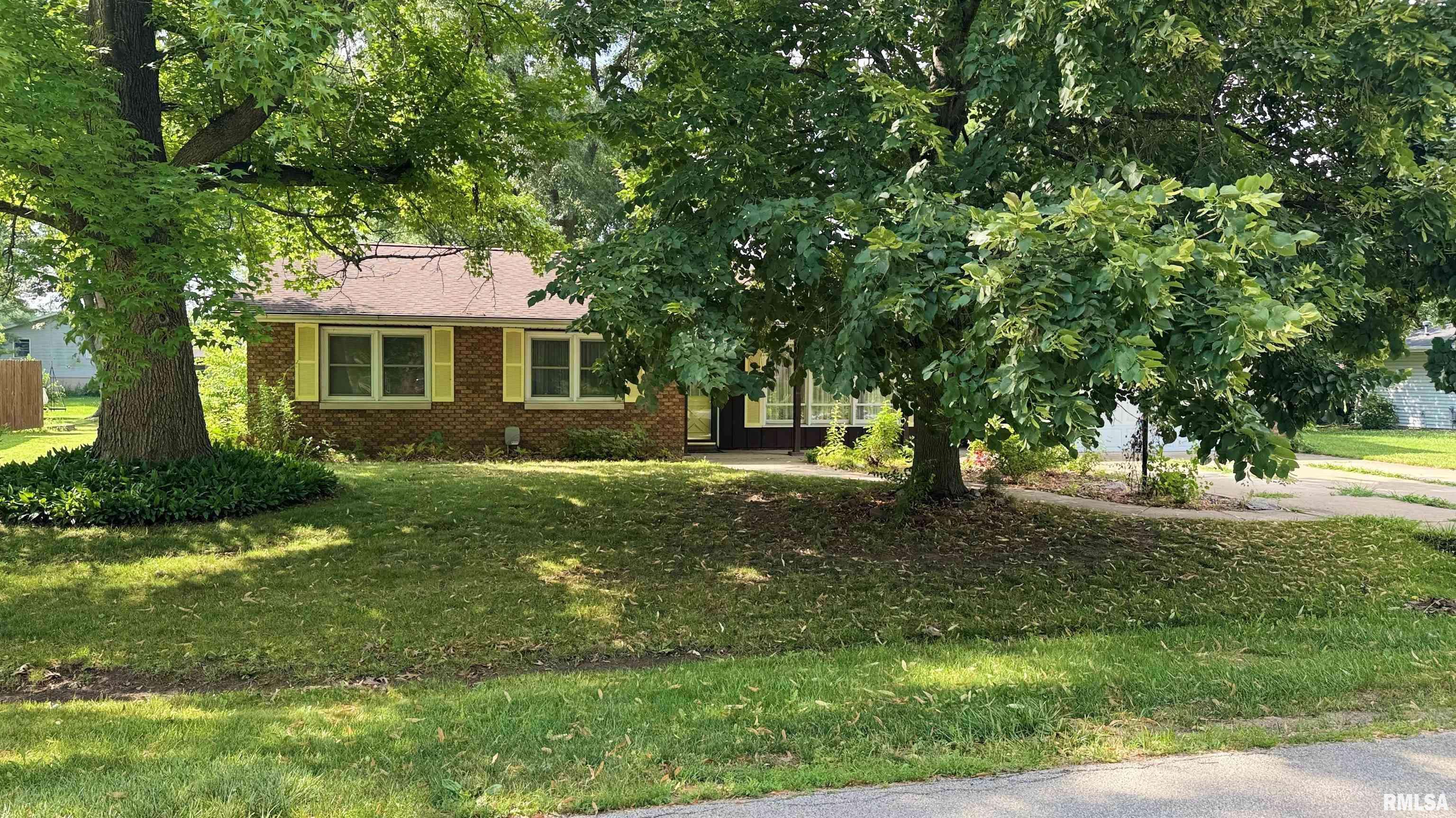 706 GRANDVIEW WAY,  Germantown Hills,  IL 61548-9125