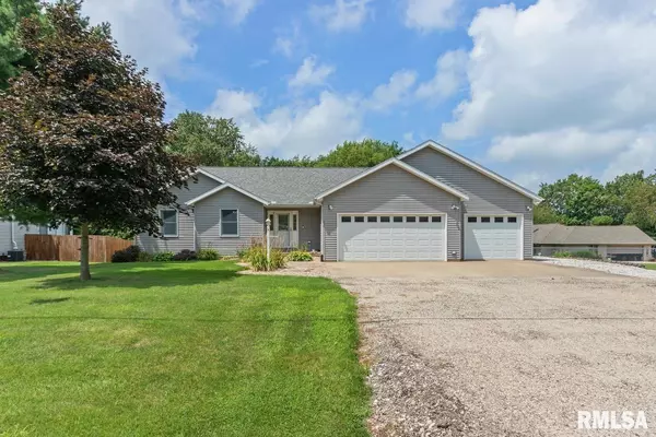 625 N PEKIN LN, Hanna City, IL 61536