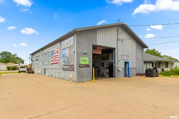 East Peoria, IL 61611,105 N HAWTHORNE AVE