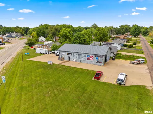 East Peoria, IL 61611,105 N HAWTHORNE AVE