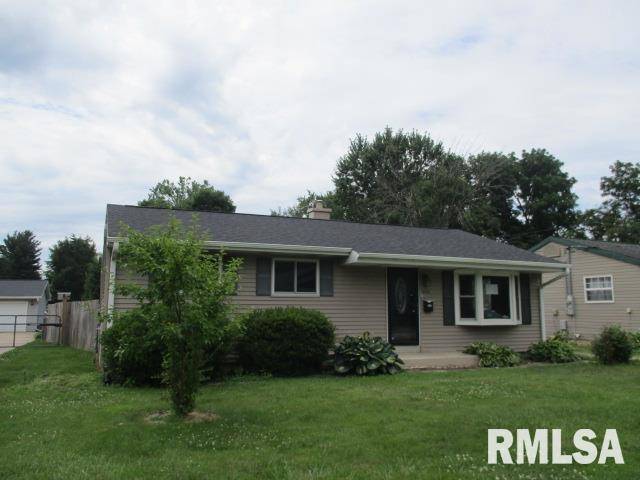 1050 E FREMONT ST, East Galesburg, IL 61401