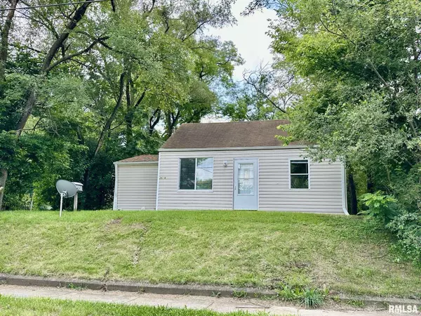 2616 W FREMONT ST, Peoria, IL 61605
