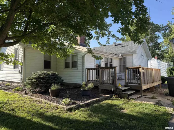 Lewistown, IL 61542,304 S MADISON ST