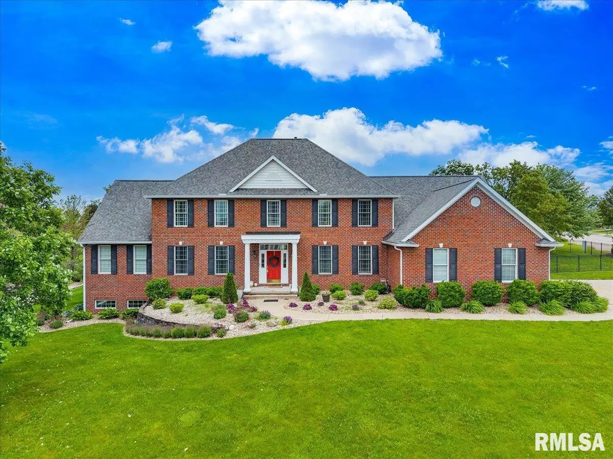 Peoria, IL 61615,4904 N DEERMEADOW DR