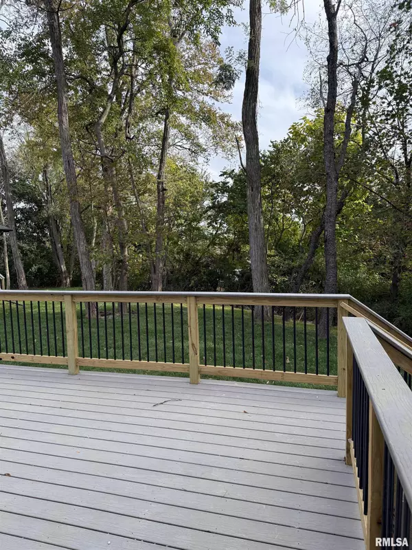 Peoria, IL 61614,2716 W Woods Edge DR