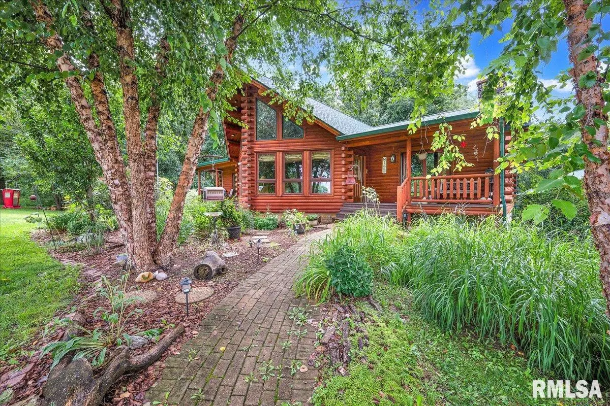 Dahinda, IL 61428,124 OAK GROVE CIR