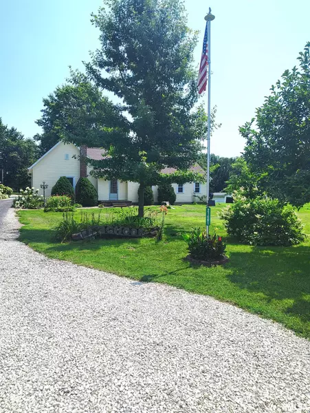 21401 N IL HWY 97 HWY, Cuba, IL 61427