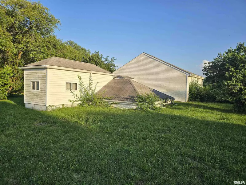 314 3RD ST, South Pekin, IL 61564