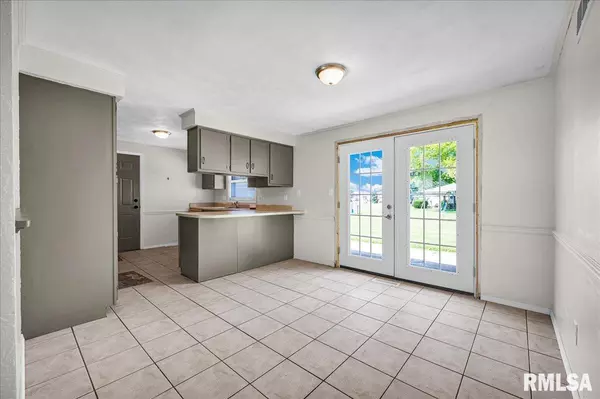 Morton, IL 61550,809 S COLUMBUS AVE