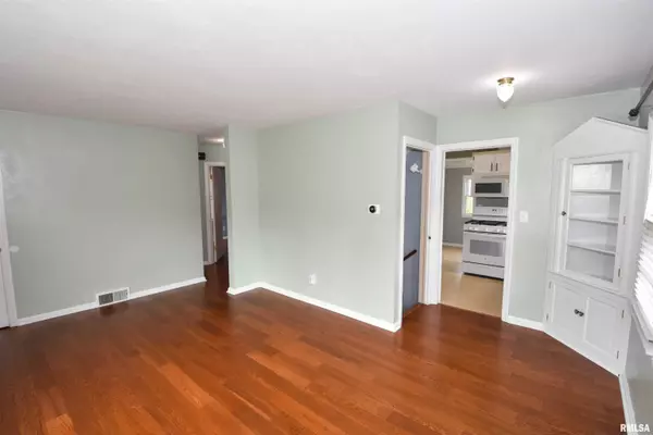 Peoria, IL 61604,302 W MELBOURNE AVE