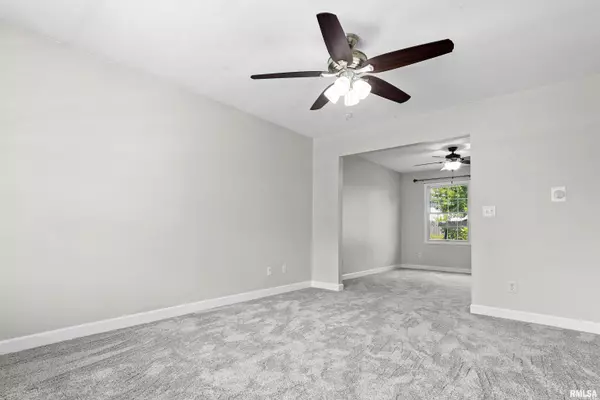 Peoria, IL 61615,4013 W RICHARDS WAY