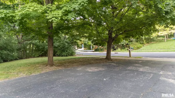 Dunlap, IL 61525,921 W WONDERVIEW DR