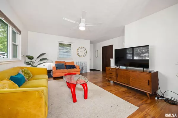 Peoria, IL 61615,620 W Mount Hawley TER