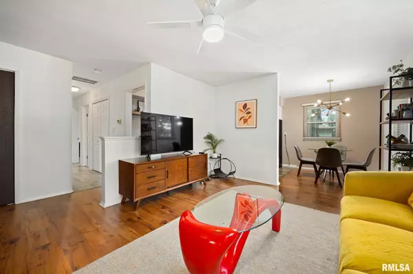 Peoria, IL 61615,620 W Mount Hawley TER