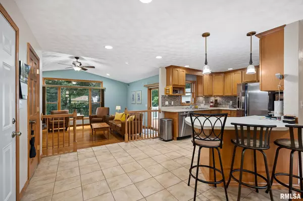 East Peoria, IL 61611,120 FIELD GROVE CT