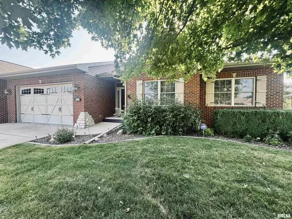 Edwards, IL 61528,6716 White Fir DR
