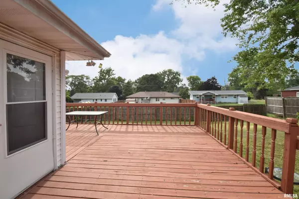 Peoria, IL 61615-0000,3913 N STERLING AVE