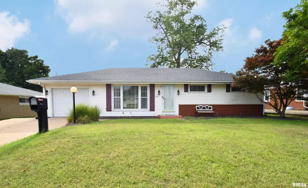 3913 N STERLING AVE, Peoria, IL 61615-0000