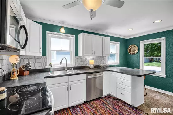 Morton, IL 61550,116 N 5TH AVE