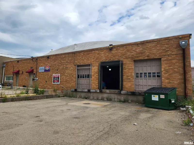 2706 SW WASHINGTON ST, Peoria, IL 61602