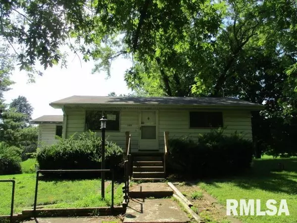 Lewistown, IL 61542,1026 N MAIN ST