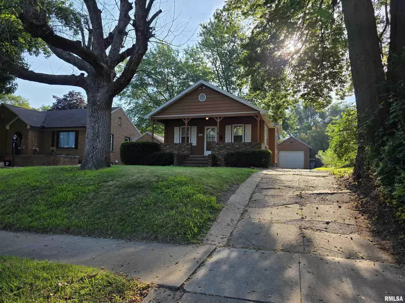 1224 S 5TH ST, Pekin, IL 61554
