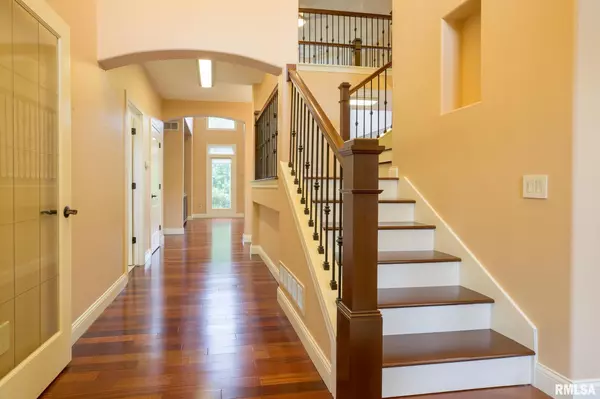 Peoria, IL 61615,3015 W Pilgrims WAY