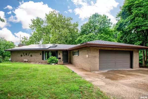 25 ORIOLE LN, Pekin, IL 61554