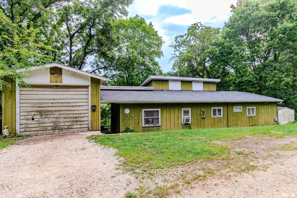 110 HAPPY HOLLOW DR, Dahinda, IL 61428