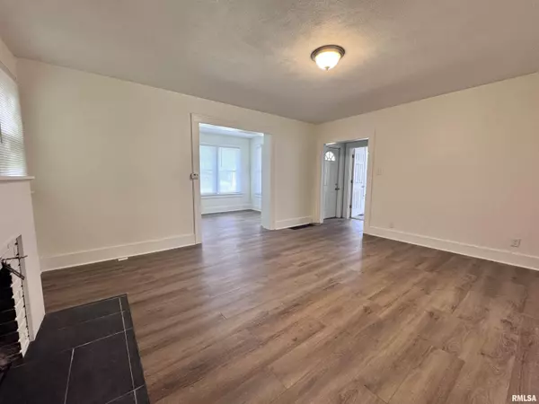 Macomb, IL 61455,339 W PIERCE ST