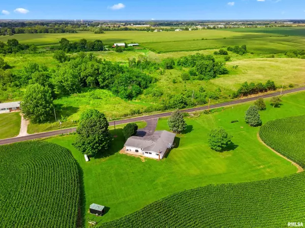Farmington, IL 61531,23677 E PARK RD