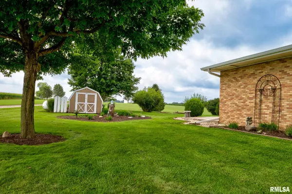 Princeville, IL 61559,7300-7320 W AKRON RD