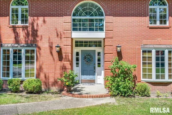 Peoria, IL 61615,319 W RAVINWOODS RD