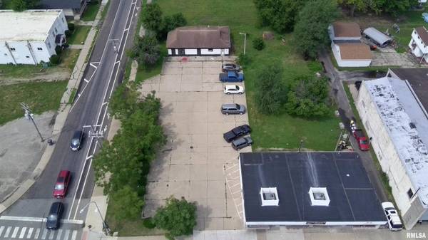 1911 LINCOLN AVE, Peoria, IL 61605