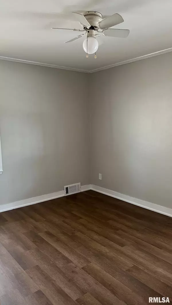 Peoria, IL 61614,1413 W West Aire AVE