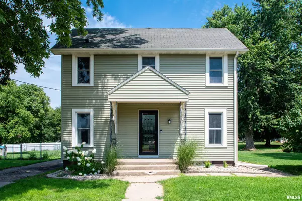 803 W MAIN ST, Elmwood, IL 61529
