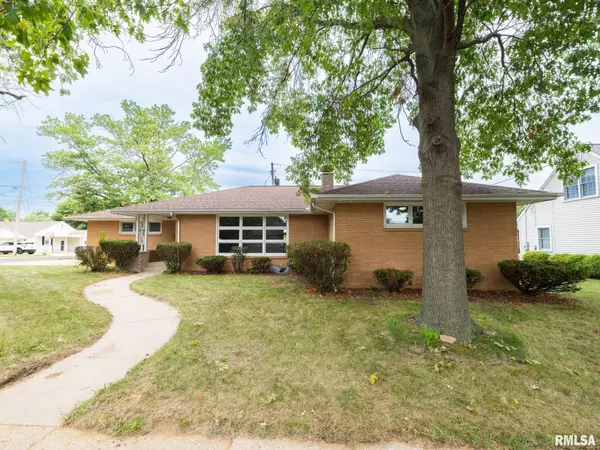 Pekin, IL 61554,1411 ANNA RD