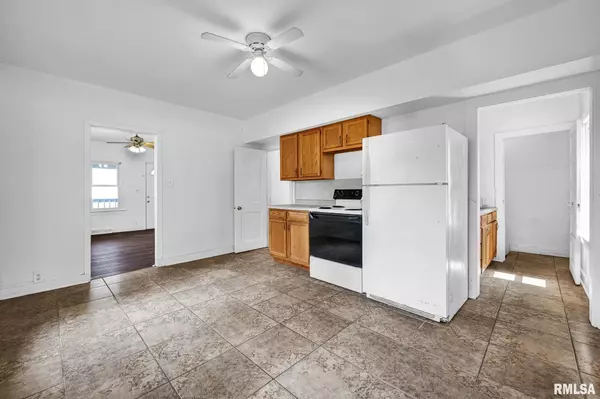 Pekin, IL 61554,208 FAYETTE ST