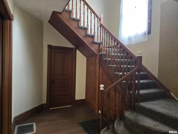 Pekin, IL 61554,704 WASHINGTON ST