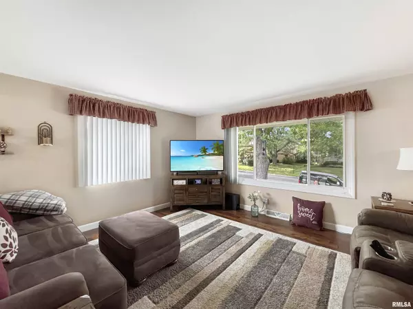 Peoria, IL 61607,5704 W COLT DR