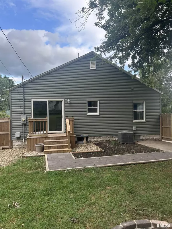 Pekin, IL 61554,1103 S 10TH ST