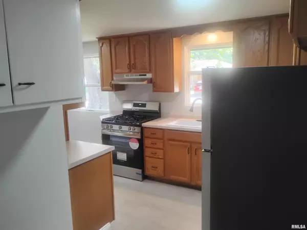 Creve Coeur, IL 61610,315 SMITH ST