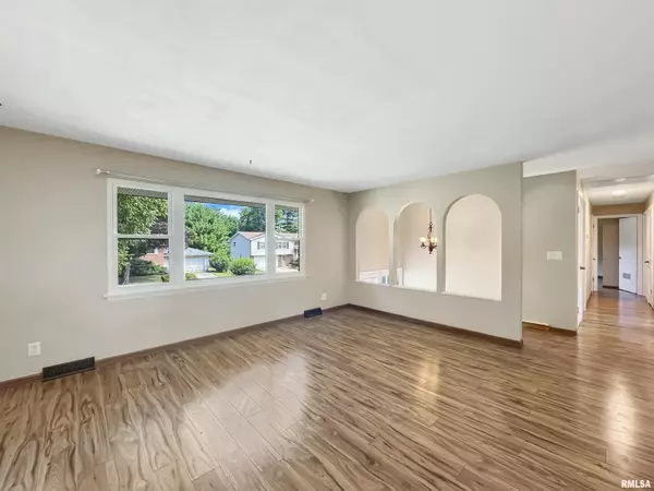 Peoria, IL 61614,1910 W SUNNYVIEW DR