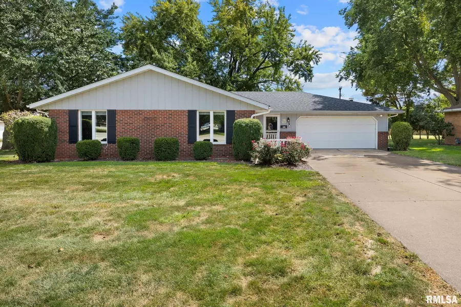 930 E JACKSON ST, Morton, IL 61550