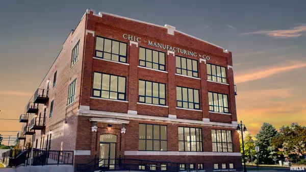 Peoria, IL 61602,1001 SW ADAMS ST #303