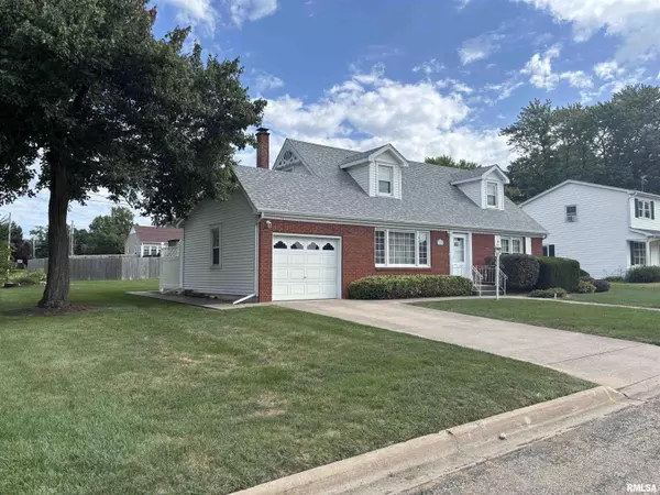 Lacon, IL 61540,823 LAWNDALE ST