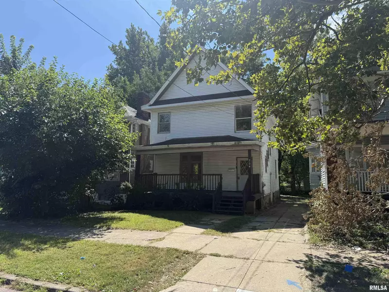 704 E LASALLE ST, Peoria, IL 61603